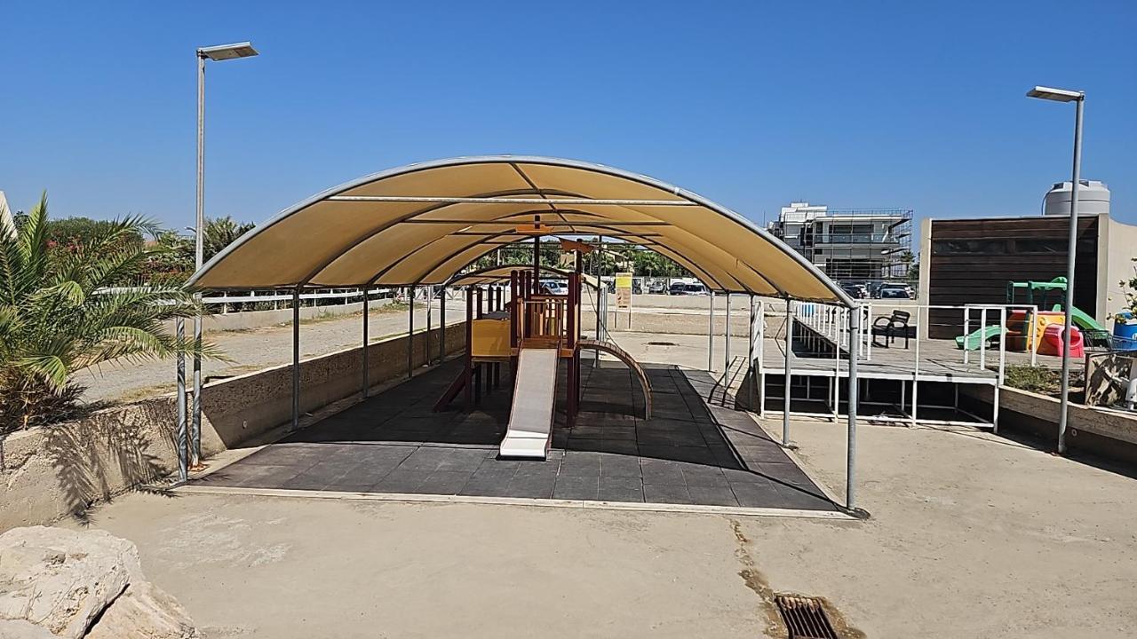 Julie'S Beach House Ворокліні Екстер'єр фото